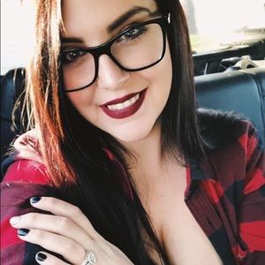 Meet your Posher, Allie